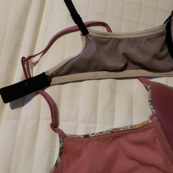 EUC 34C bundle Victoria's Secret Bras - Picture 7 of 8